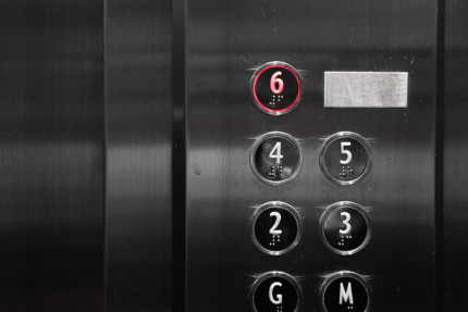 پسکجا-قطعات-آسانسور-دلتا